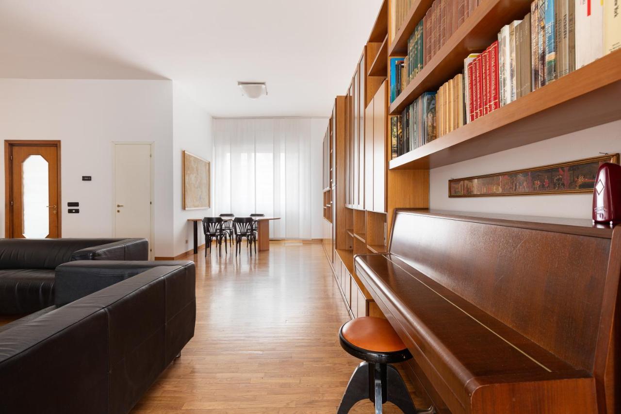 Ca' Stellini - Comoda Casa Indipendente Con Parcheggio Privato Milano Eksteriør billede